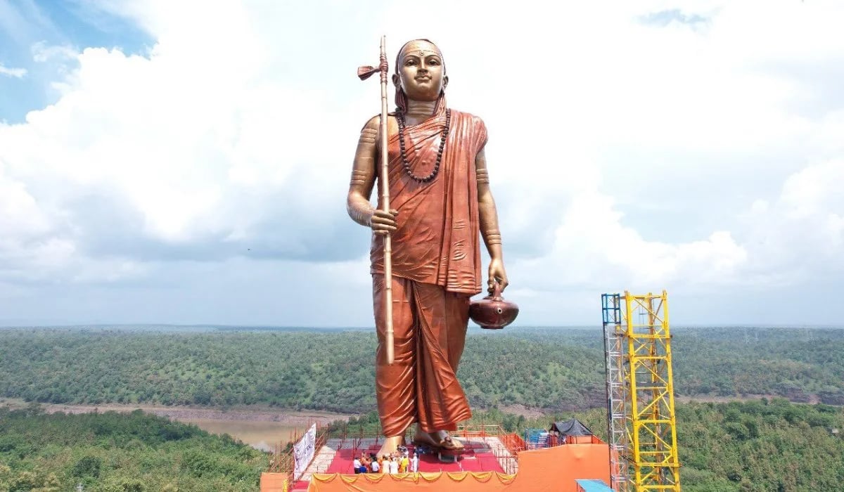 adi-shankaracharyas-statue-of-oneness-ft